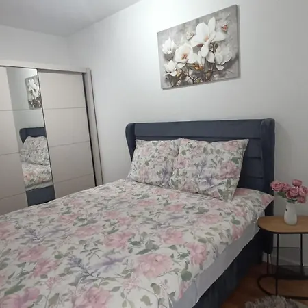 公寓 Aurea Elegant Lux